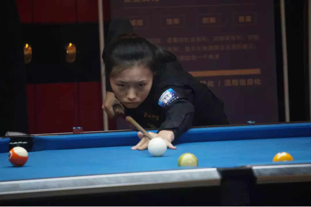 面对卫冕冠 面对卫冕冠