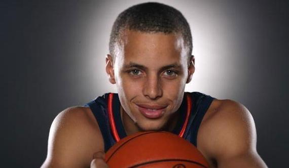 张雨霏摘银 汪顺破亚洲纪录 游泳世界杯上海站看点十足→