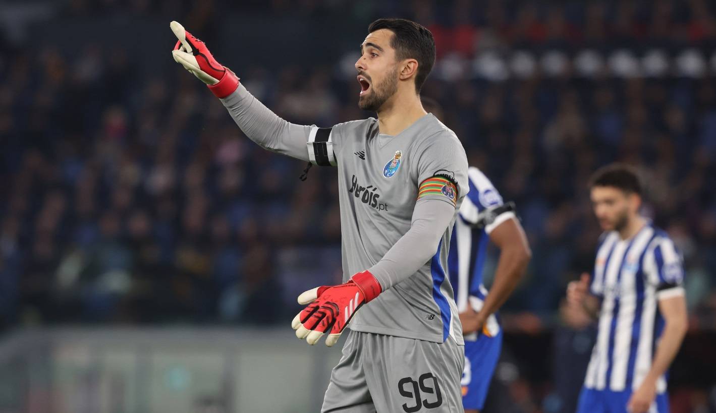 記者：多特蒙德豪擲3千萬歐簽下看似天才的21歲前鋒拜爾，尤文切爾西維拉都在偷看.