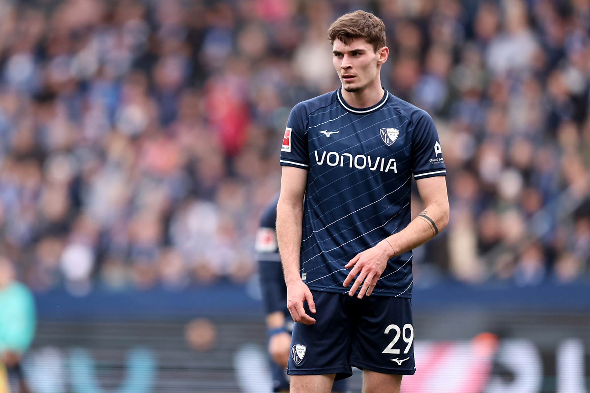 策略正在向 策略正在向