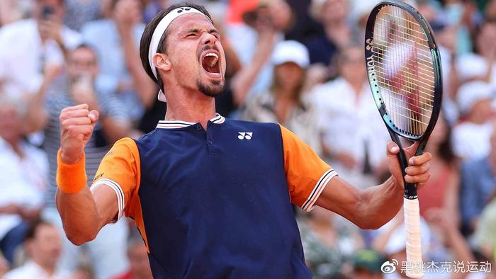 莱昂纳在关 莱昂纳在关